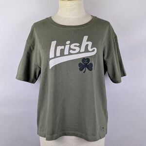 Life Is Good Ballyard Irish Clover Crusher Tee Crew Neck Short Sleeve Moss M NWT